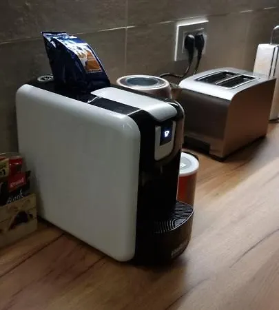 Natasa Sa Podzemnom Garazom 아파트