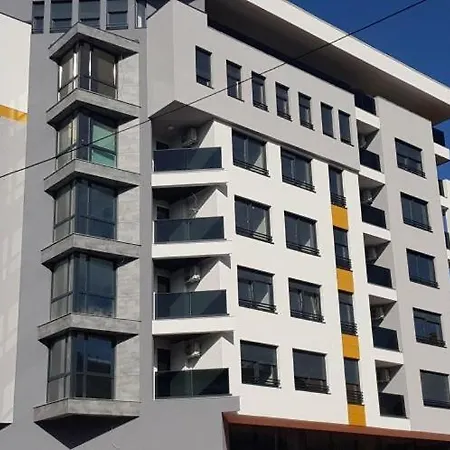 Natasa Sa Podzemnom Garazom * Banja Luka