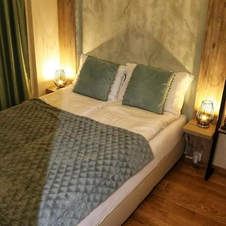 Natasa Sa Podzemnom Garazom * 바냐루카