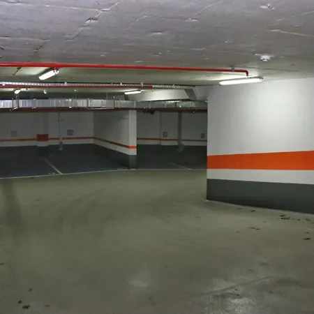 Natasa Sa Podzemnom Garazom * Banja Luka